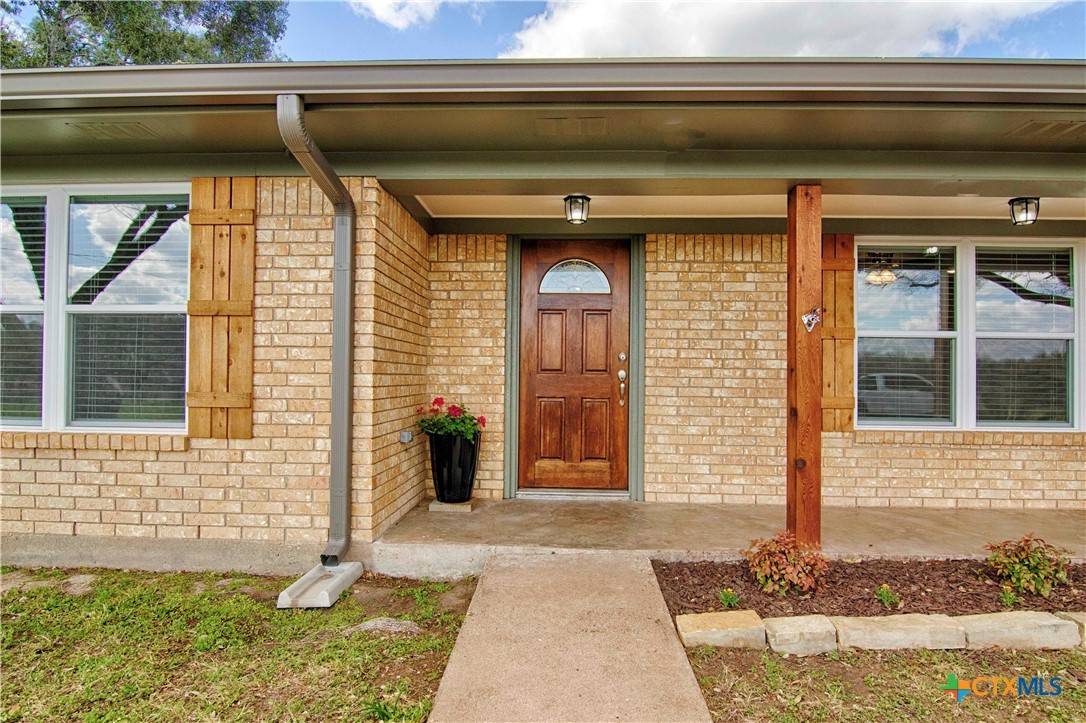 Shiner, TX 77984,221 W Wagner ST