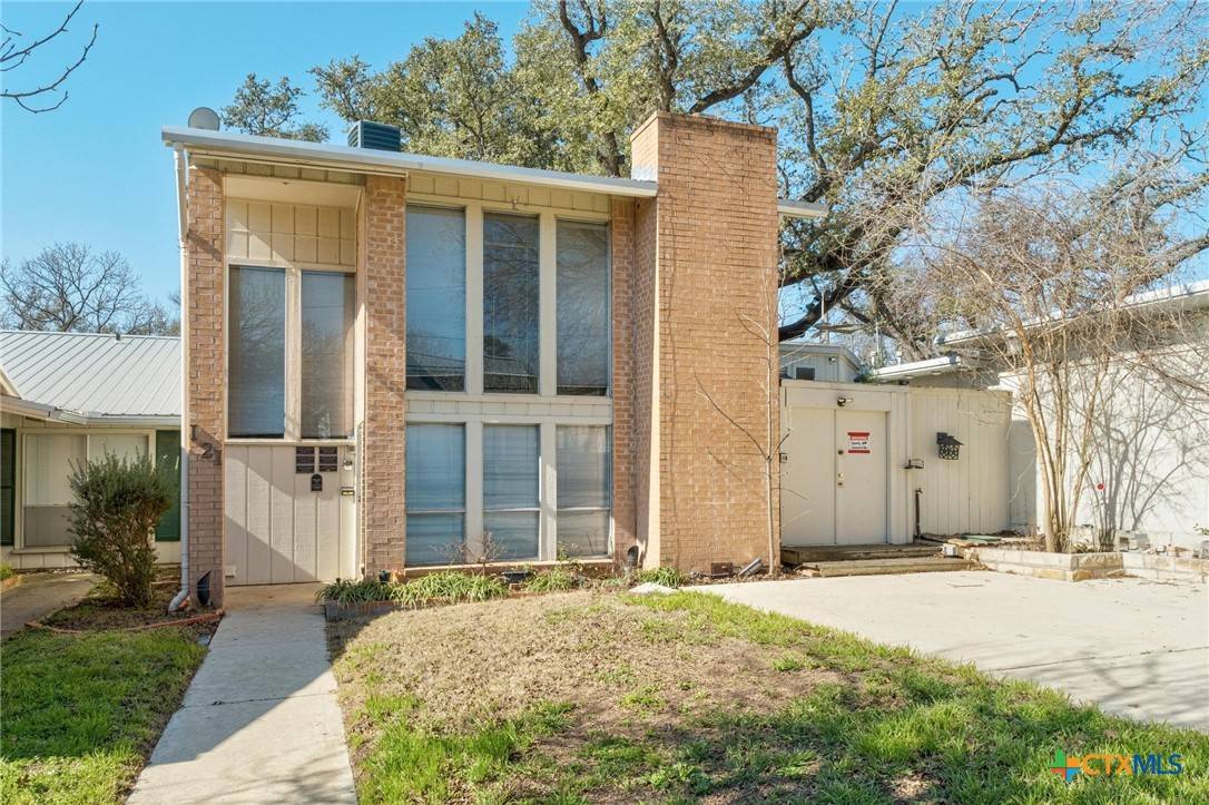 San Marcos, TX 78666,121 Scott ST