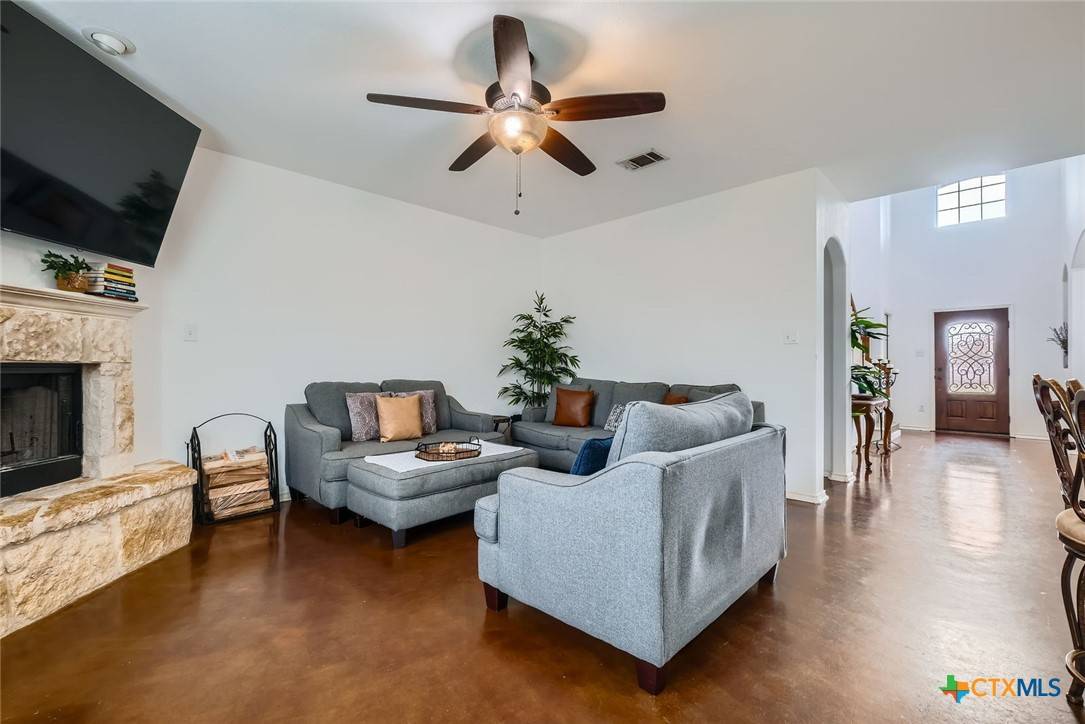 New Braunfels, TX 78130,2141 Dragon TRL