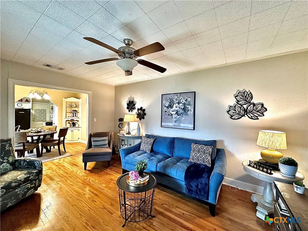 Victoria, TX 77901,1401 E Loma Vista AVE