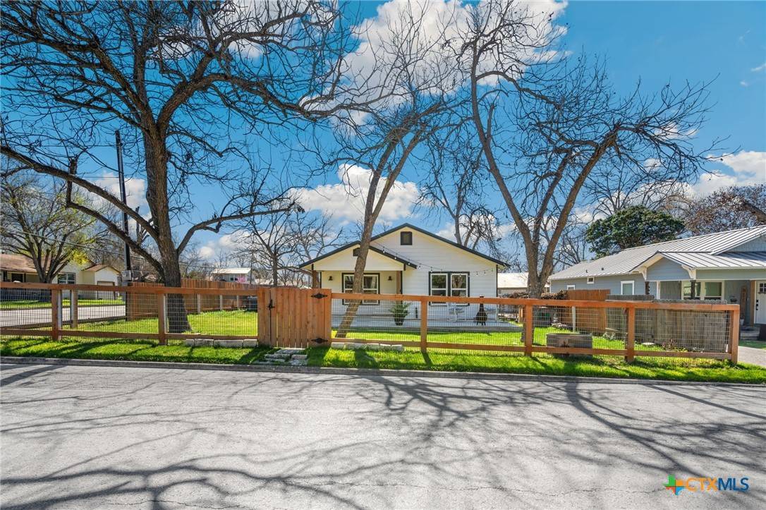 New Braunfels, TX 78130,1428 Lee ST