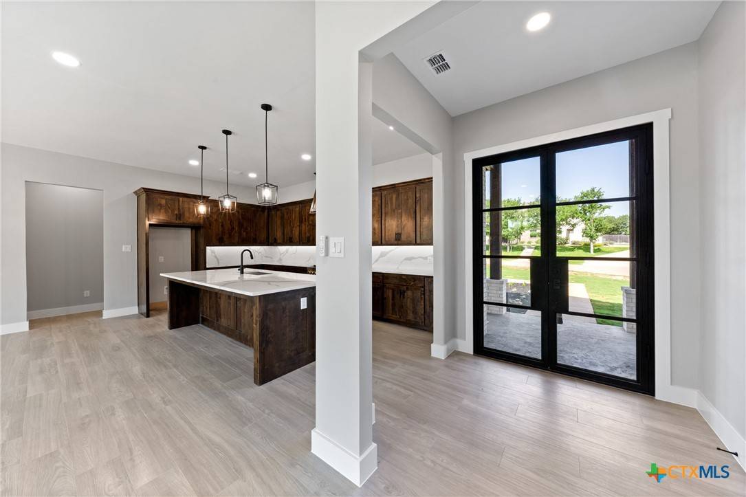 Belton, TX 76513,644 Creekside DR