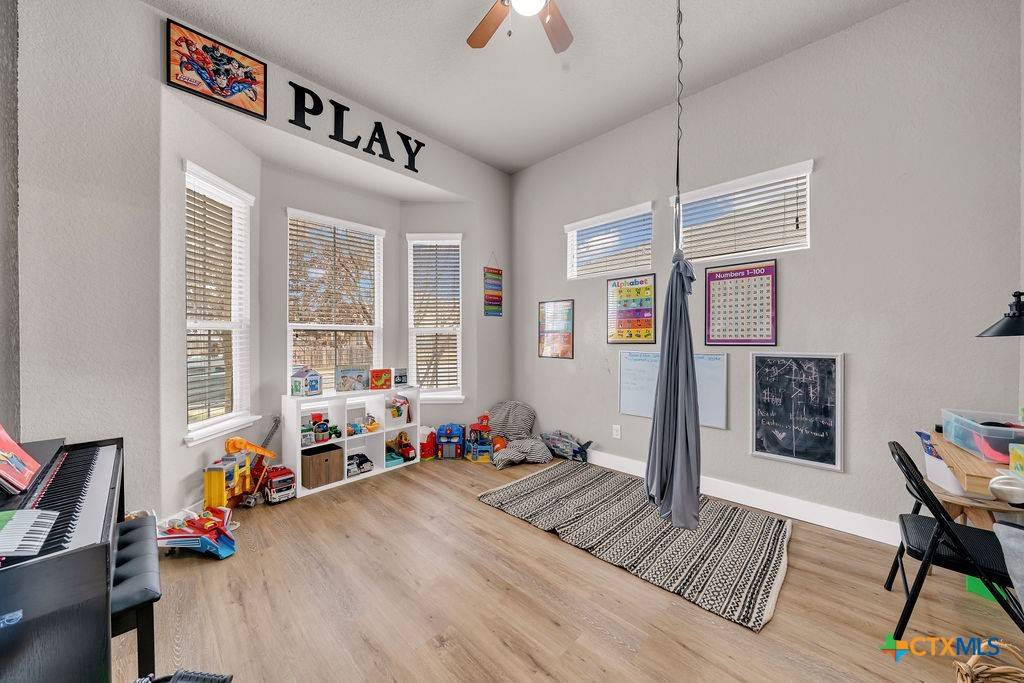 San Antonio, TX 78254,13410 Canyon Meadow