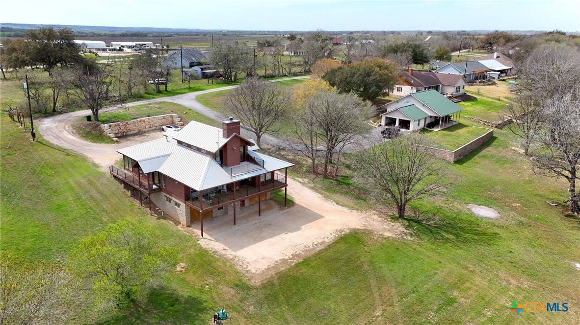 Kingsbury, TX 78638,398 Red Bird LN