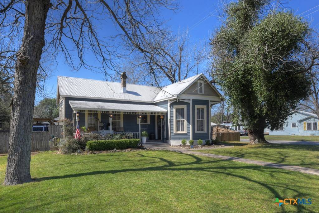 New Braunfels, TX 78130,481 N Central AVE
