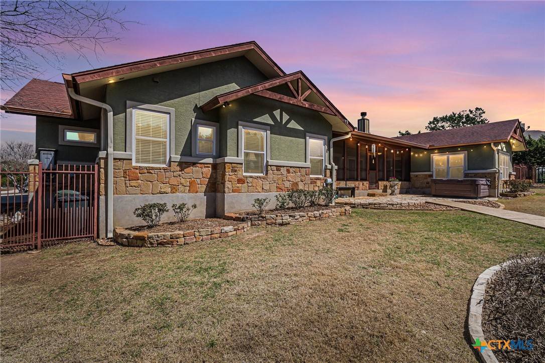 New Braunfels, TX 78132,27943 Bogen RD