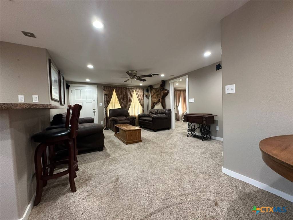 Seguin, TX 78155,502 N Cherry ST