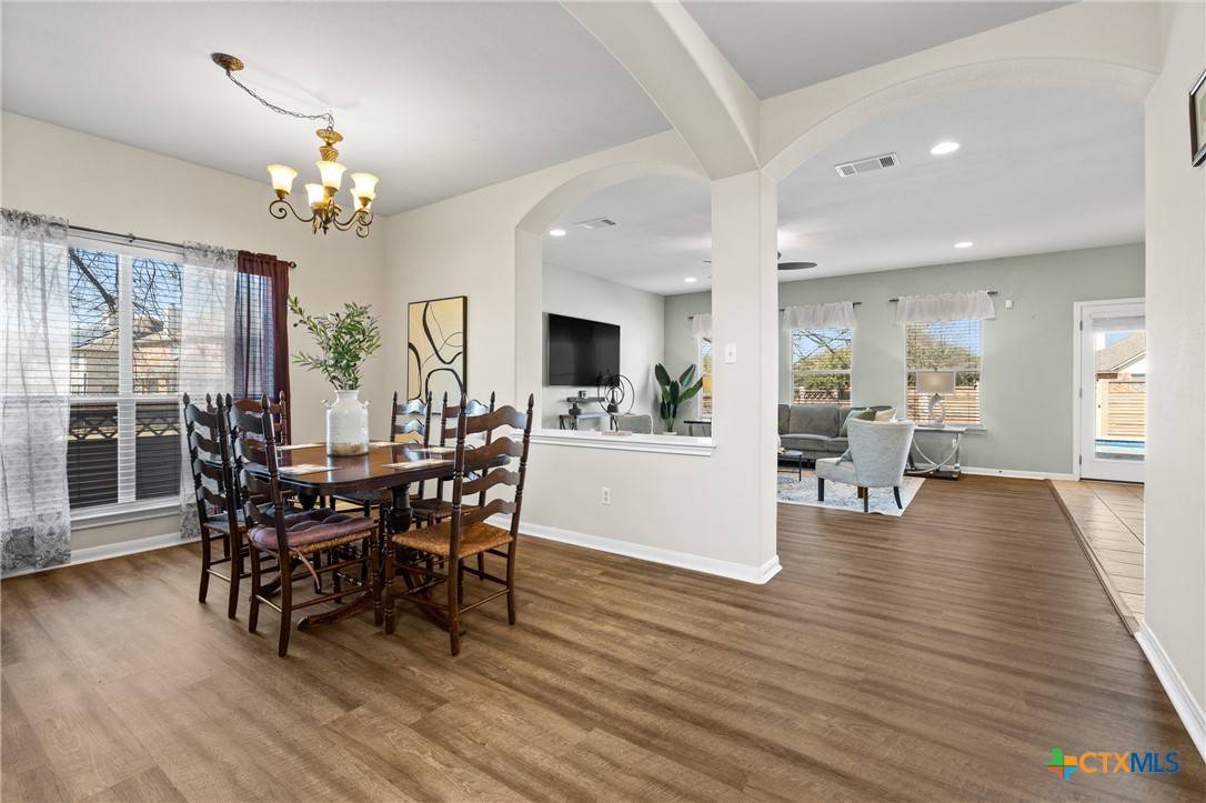 Round Rock, TX 78665,4121 Meadow Bluff WAY