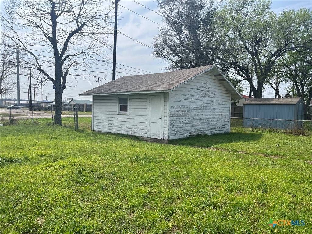 Victoria, TX 77901,2003 E Guadalupe ST