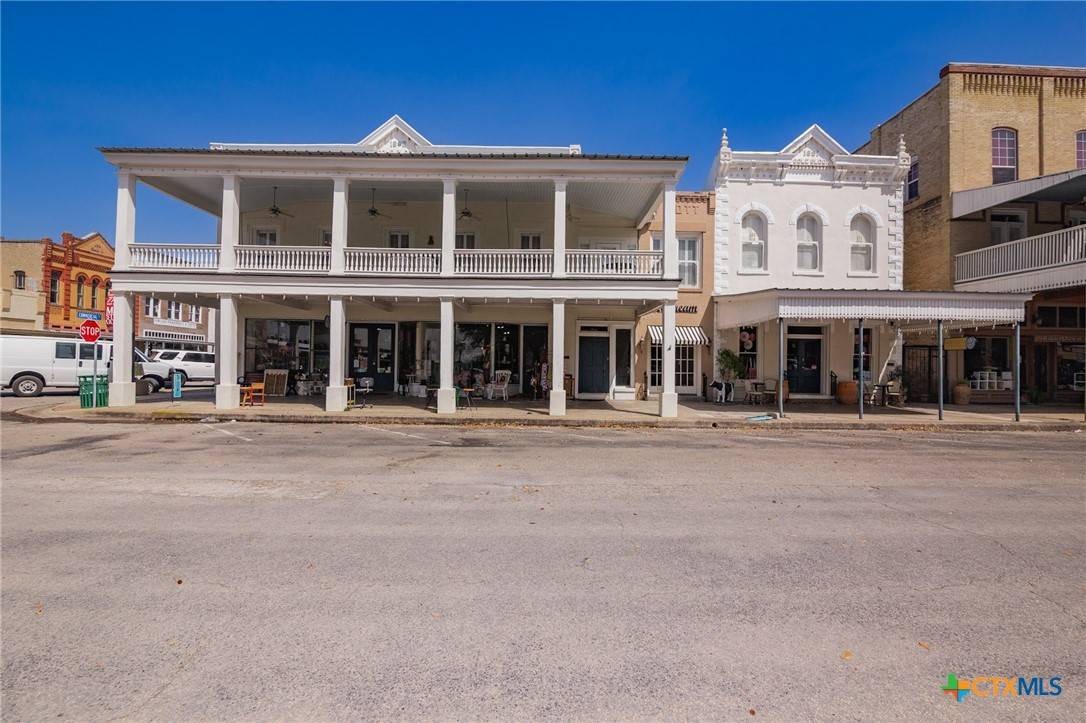 Goliad, TX 77963,102-110 N Courthouse SQ