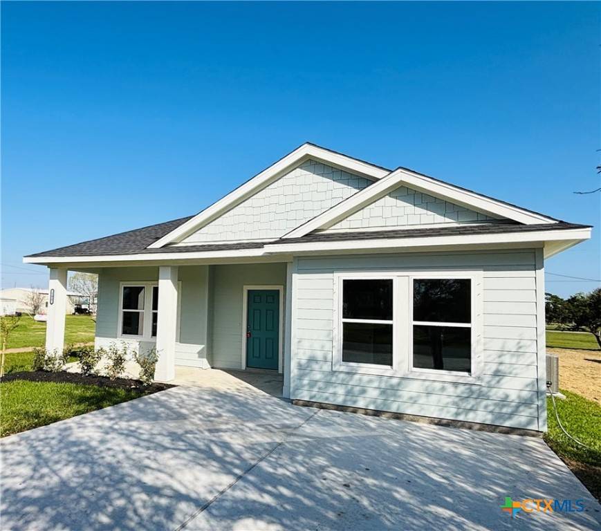 Palacios, TX 77465,195 Bayview
