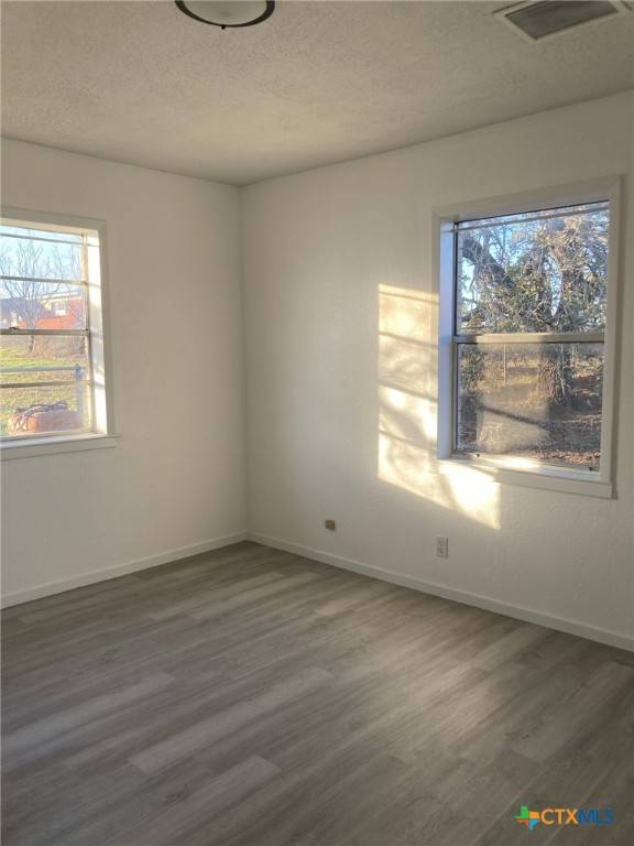 Kingsland, TX 78639,215 Louise AVE