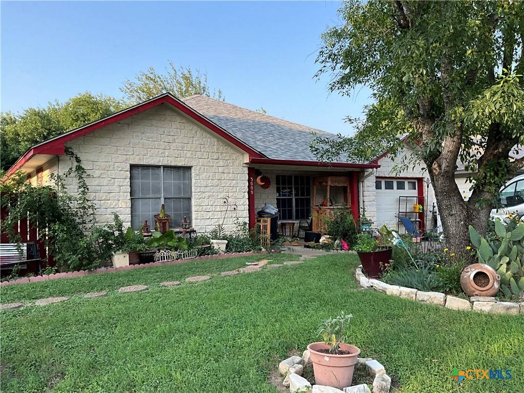 Austin, TX 78702,3000 E 3rd ST