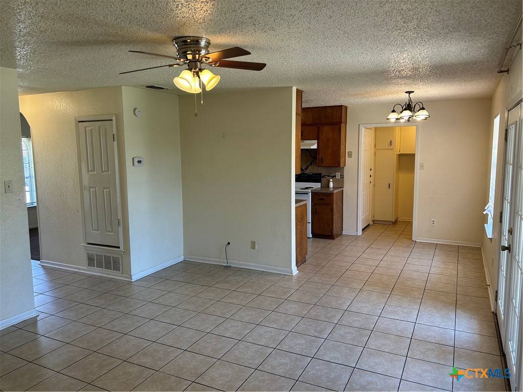 Killeen, TX 76543,1804 Hill ST