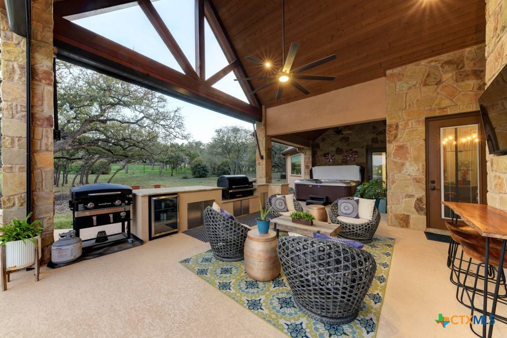 New Braunfels, TX 78132,185 Falling HLS