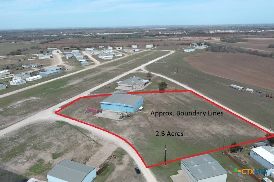 Marion, TX 78124,305 Windsock LN