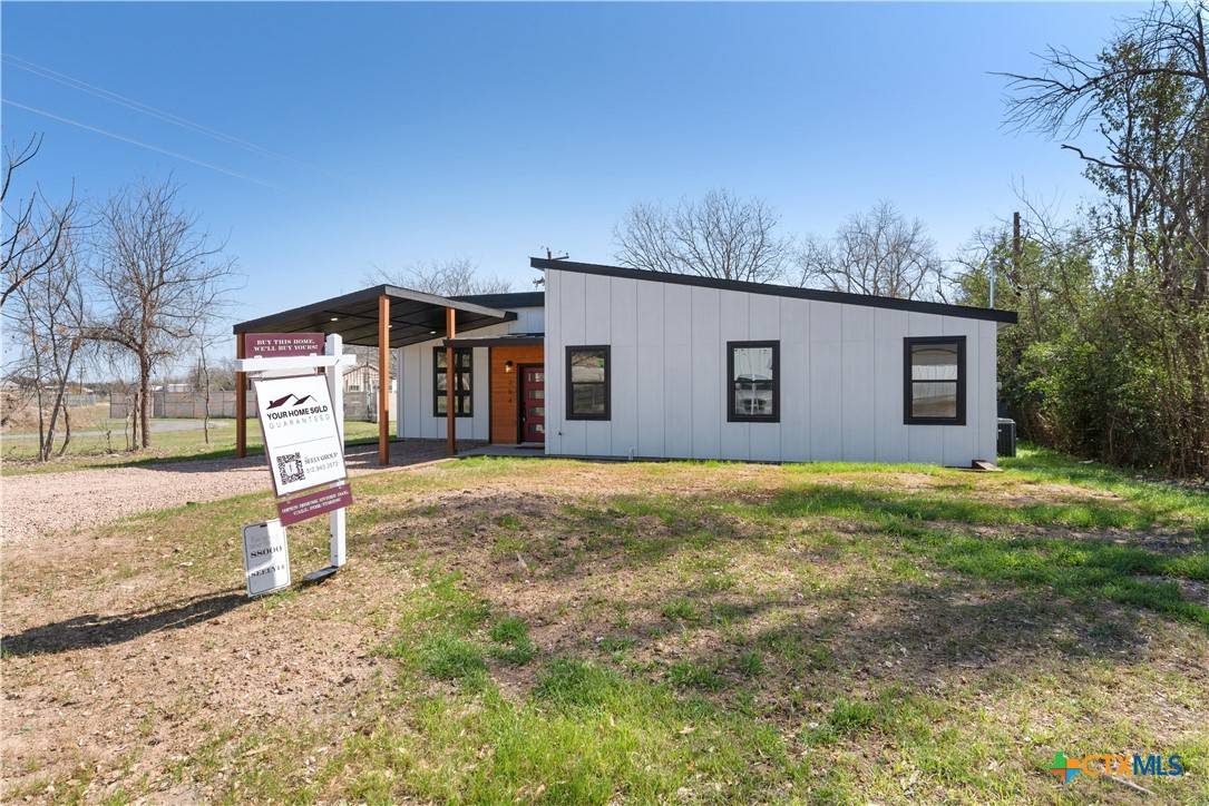 Johnson City, TX 78636,204 N Avenue J