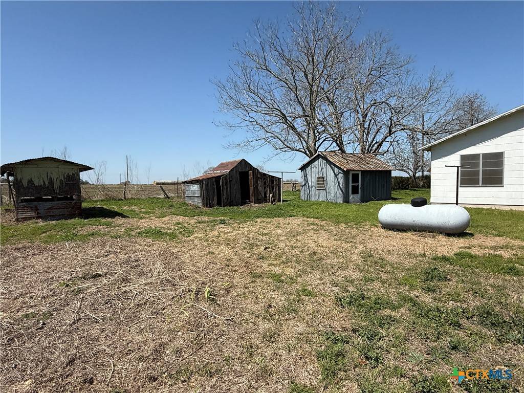 Schulenburg, TX 78956,8406 W County Line RD