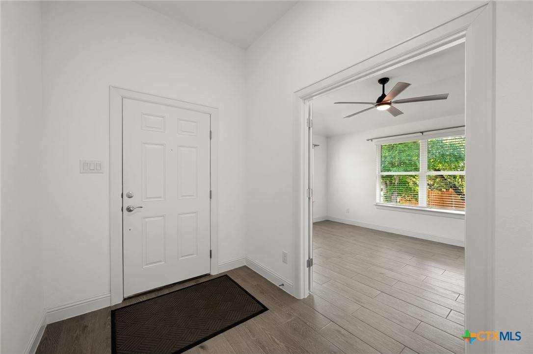 Lago Vista, TX 78645,21203 Santa Rosa AVE