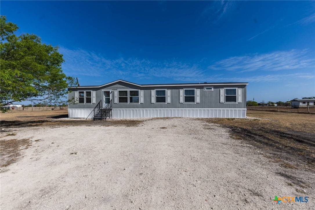 Orange Grove, TX 78372,293 Jennifer Loop