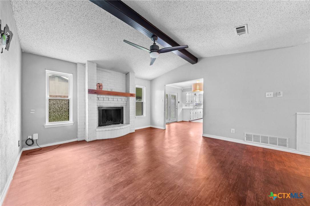 Killeen, TX 76543,4501 Mountain View DR