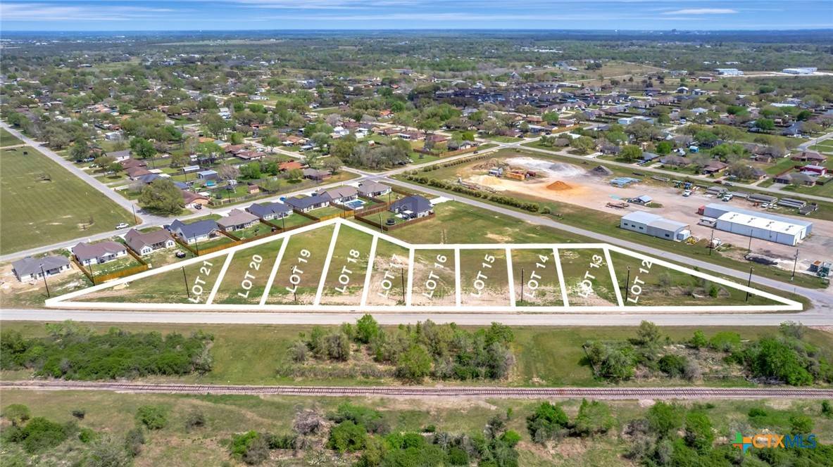 Victoria, TX 77905,302 Warehouse RD