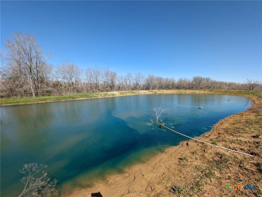 Waelder, TX 78959,1118 CR 447