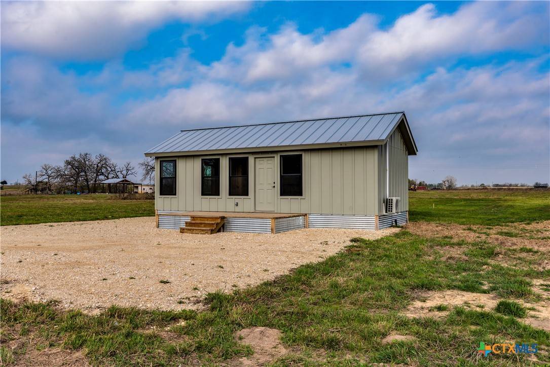 Kingsbury, TX 78638,4502 Woodrow Center RD