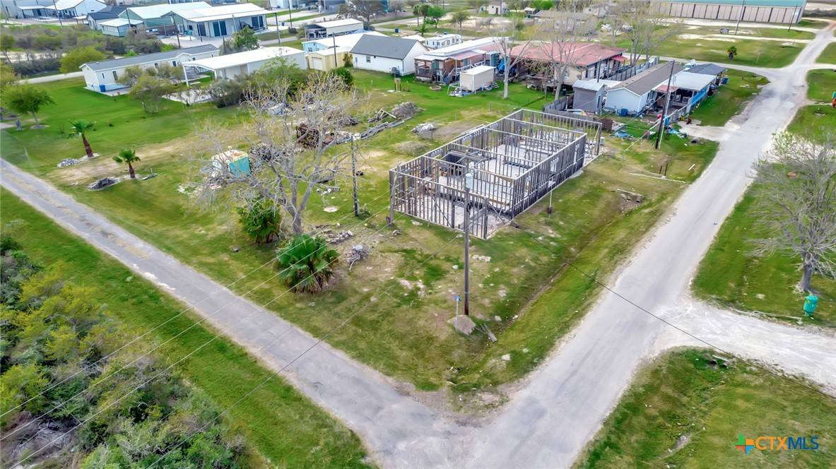 Port O'connor, TX 77982,814 N 15th ST