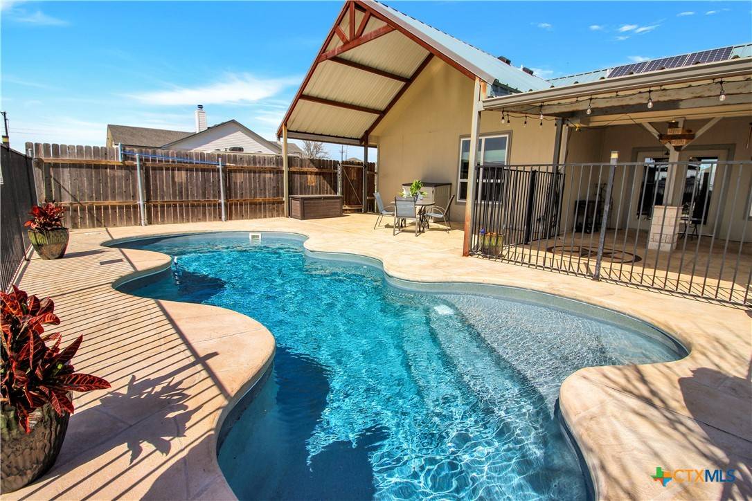 Jarrell, TX 76537,104 Oak Stone DR