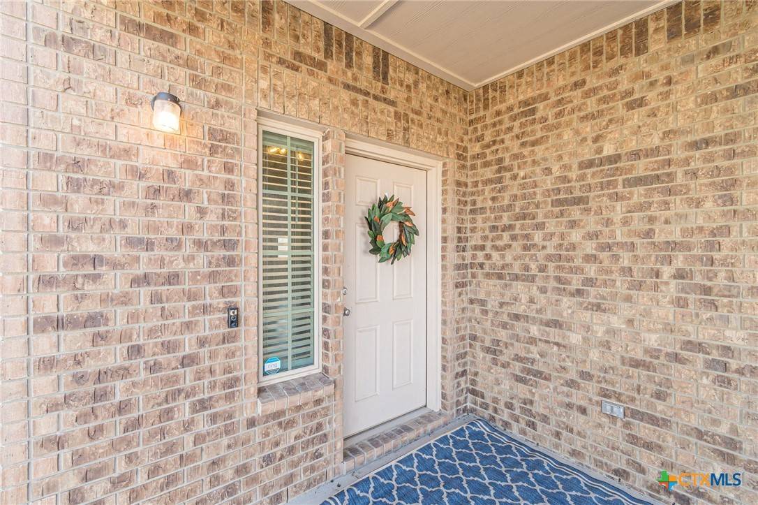 New Braunfels, TX 78130,739 Red Barn BND