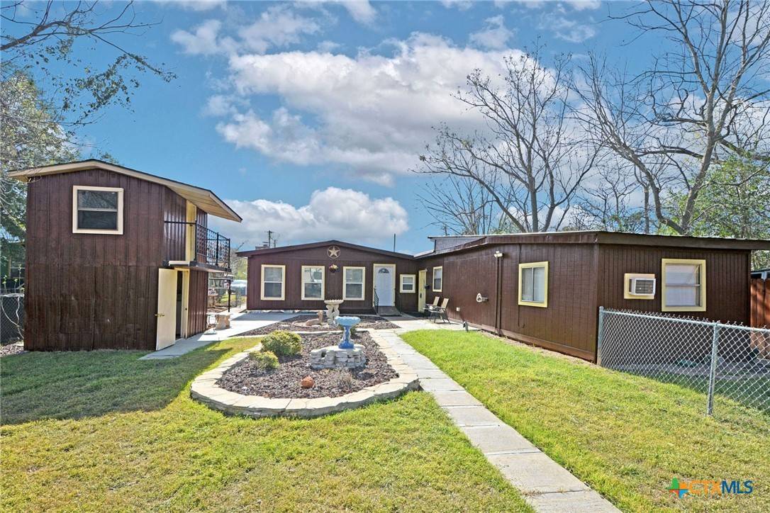 New Braunfels, TX 78130,345 E Torrey ST #B