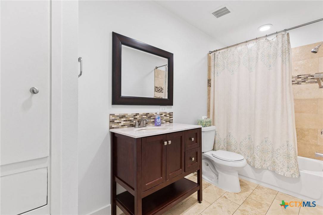 Austin, TX 78723,5820 Berkman DR #116