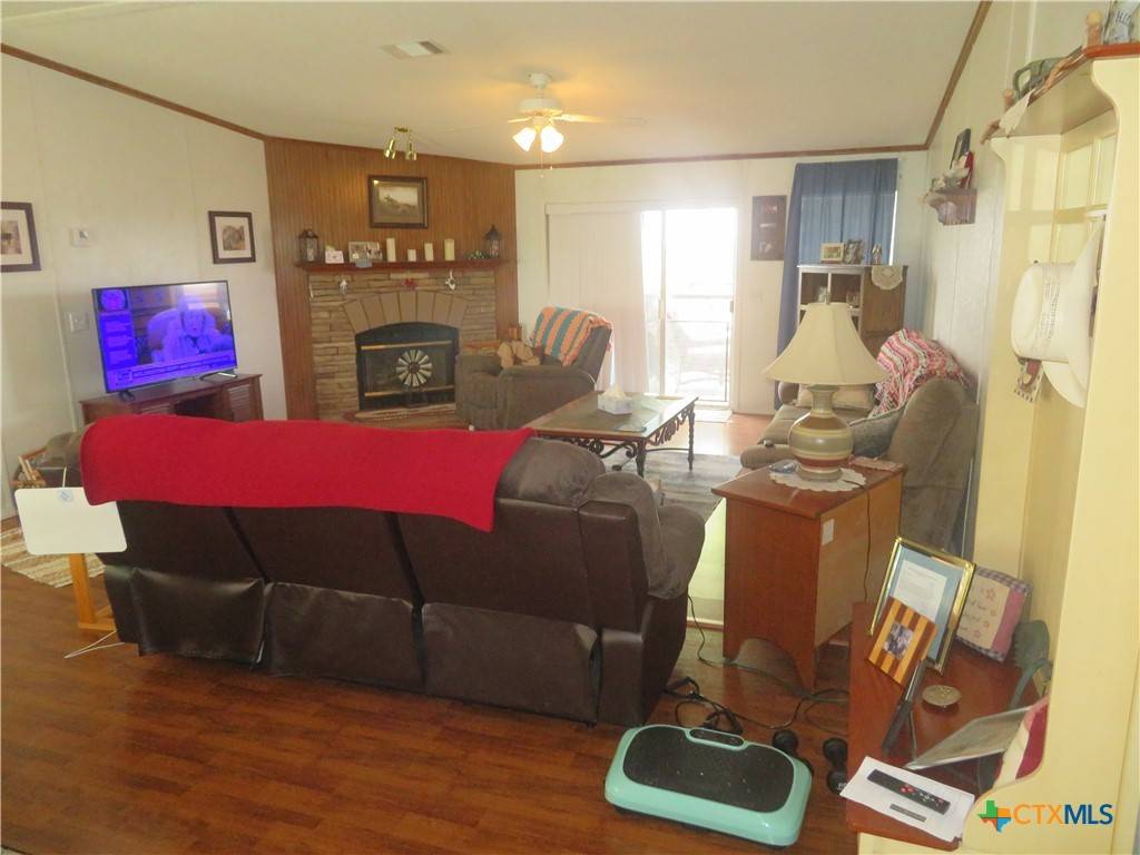 Edna, TX 77957,6152 S FM 234