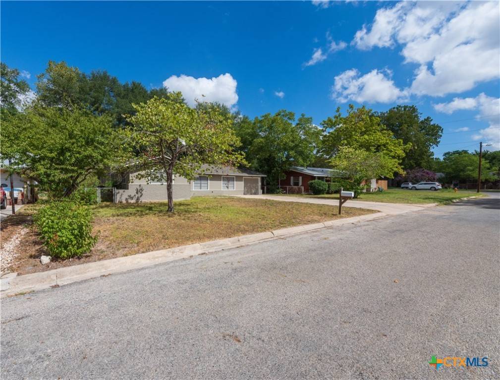 Luling, TX 78648,125 Palmo DR