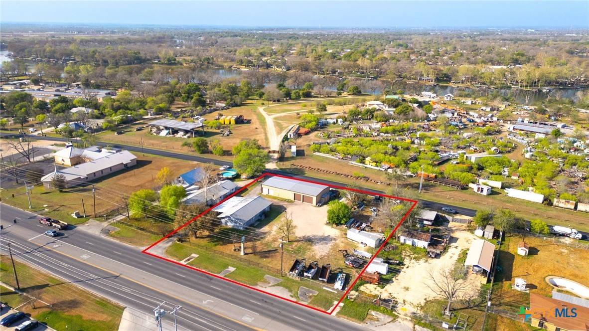 New Braunfels, TX 78130,1448 State Highway 46