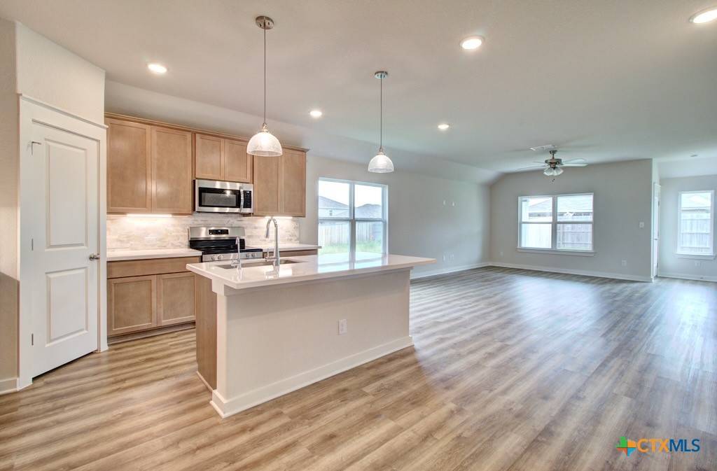 New Braunfels, TX 78130,980 Gray Cloud Drive