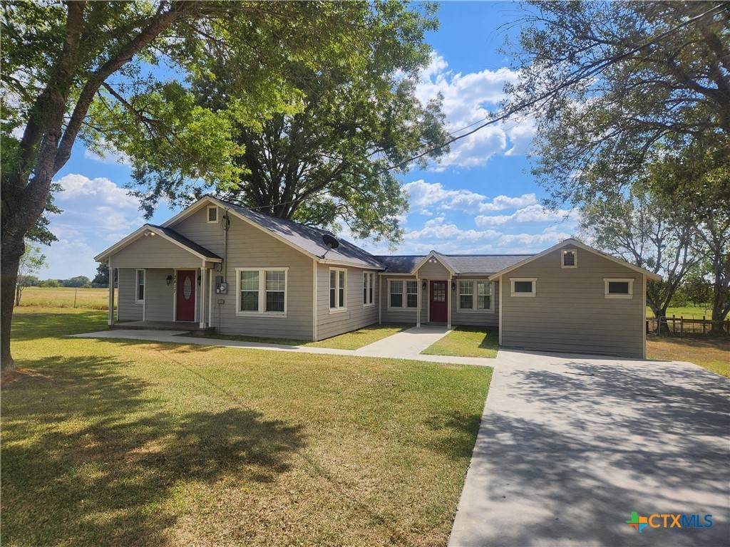 Shiner, TX 77984,2417 US Highway 90a