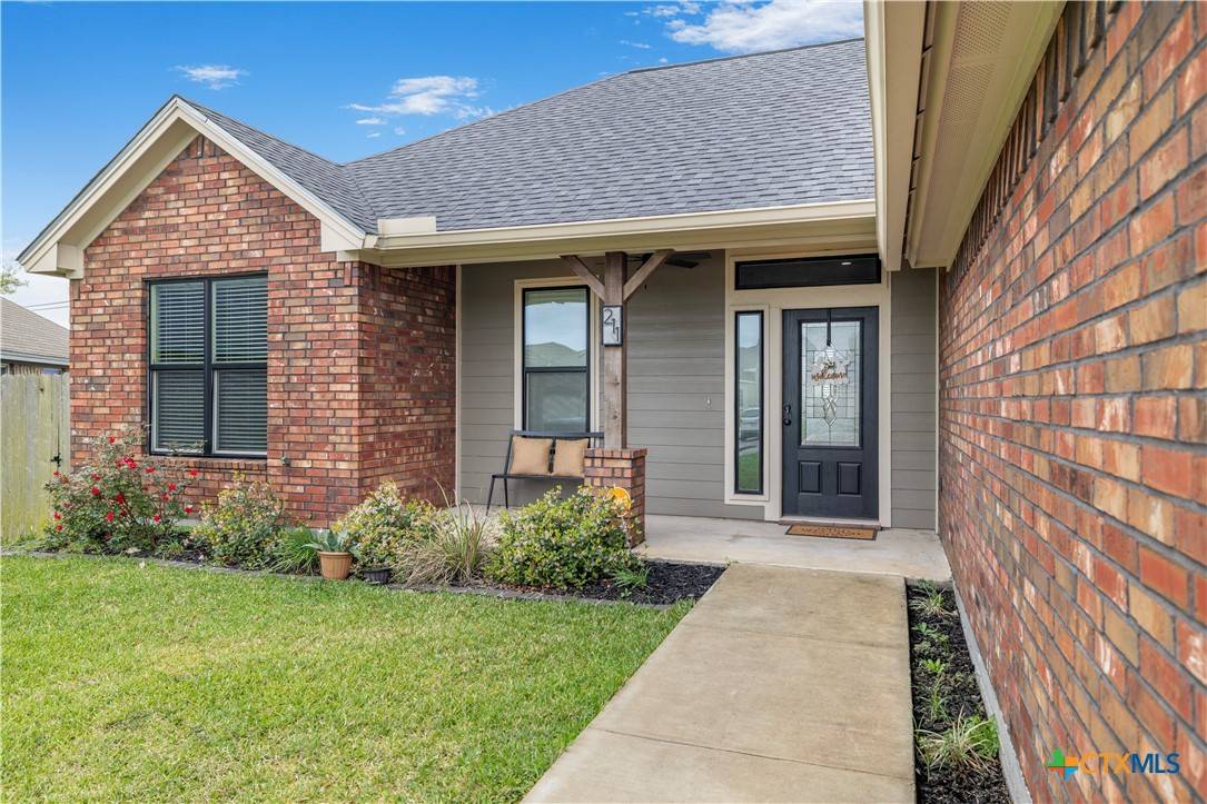 Victoria, TX 77904,211 Amberglow CT