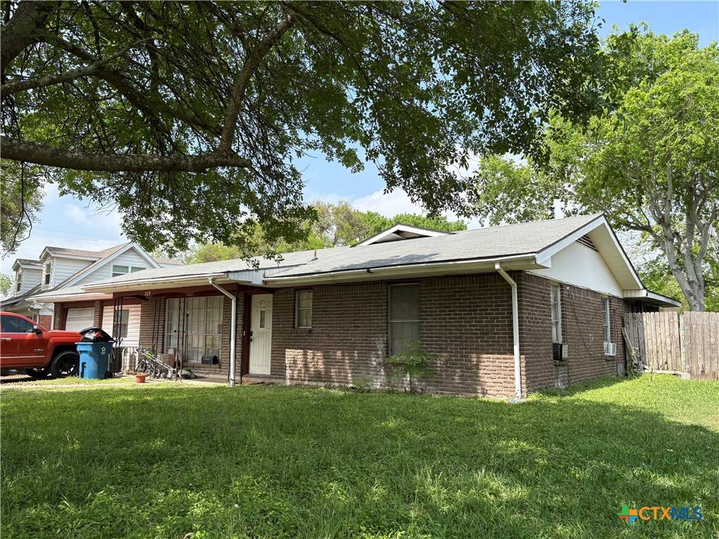 Port Lavaca, TX 77979,209 Candlelight LN