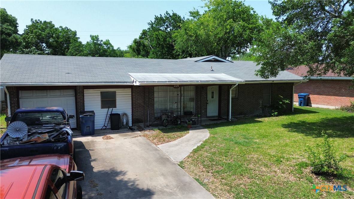 Port Lavaca, TX 77979,209 Candlelight LN