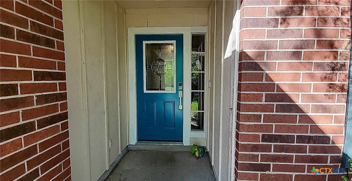 Cuero, TX 77954,712 2nd ST