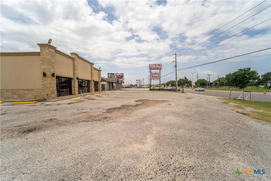 Victoria, TX 77904,6602 N Navarro ST