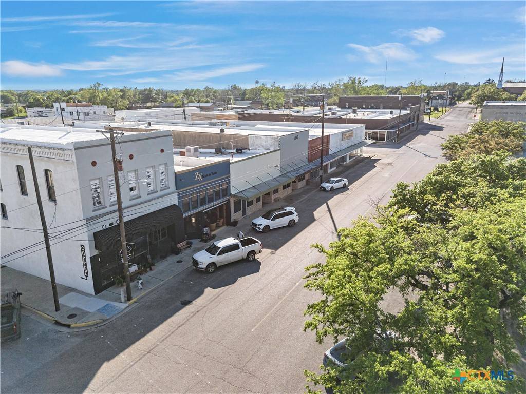 Cameron, TX 76520,107 W Main ST