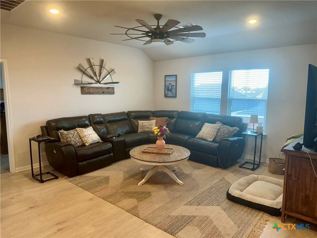 Marble Falls, TX 78654,236 Lone Cedar RD