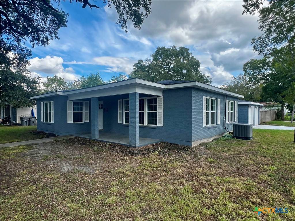 Victoria, TX 77901,1701 E Loma Vista AVE