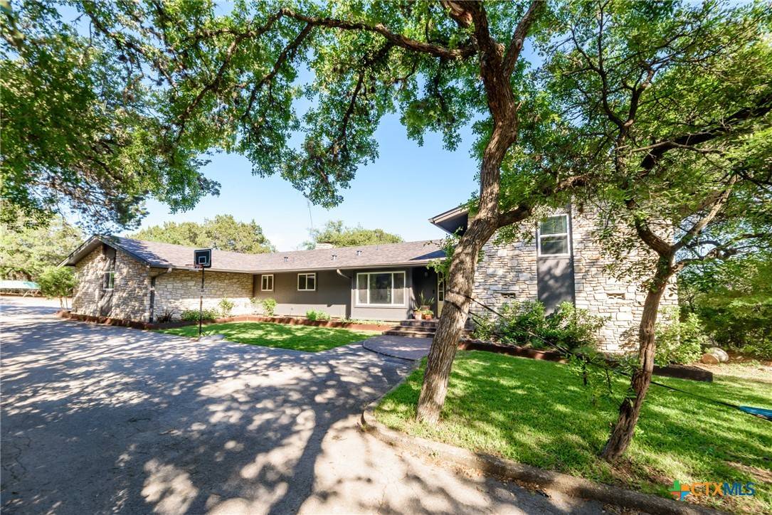New Braunfels, TX 78130,948 Encino DR