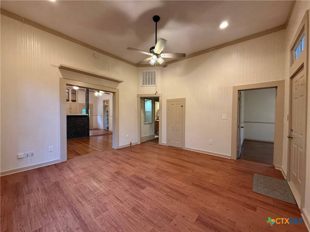 San Marcos, TX 78666,122 Scott ST
