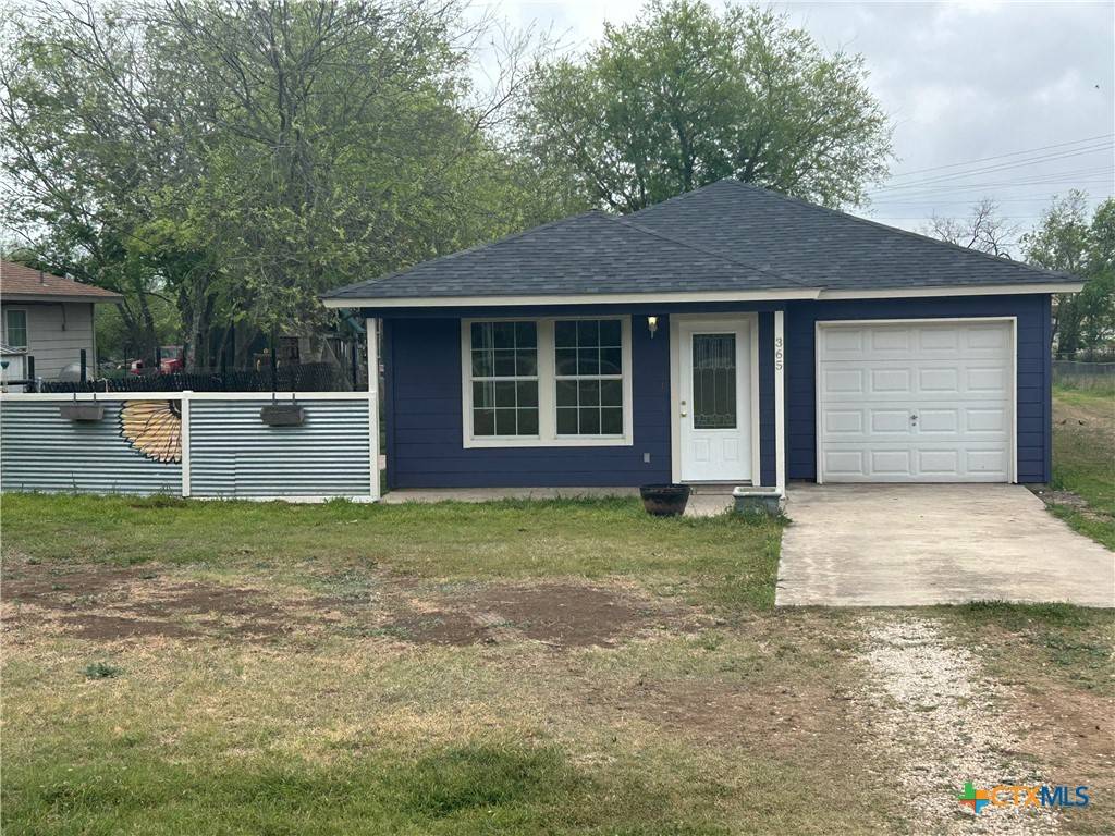 Mcqueeney, TX 78123,365 Old San Antonio RD