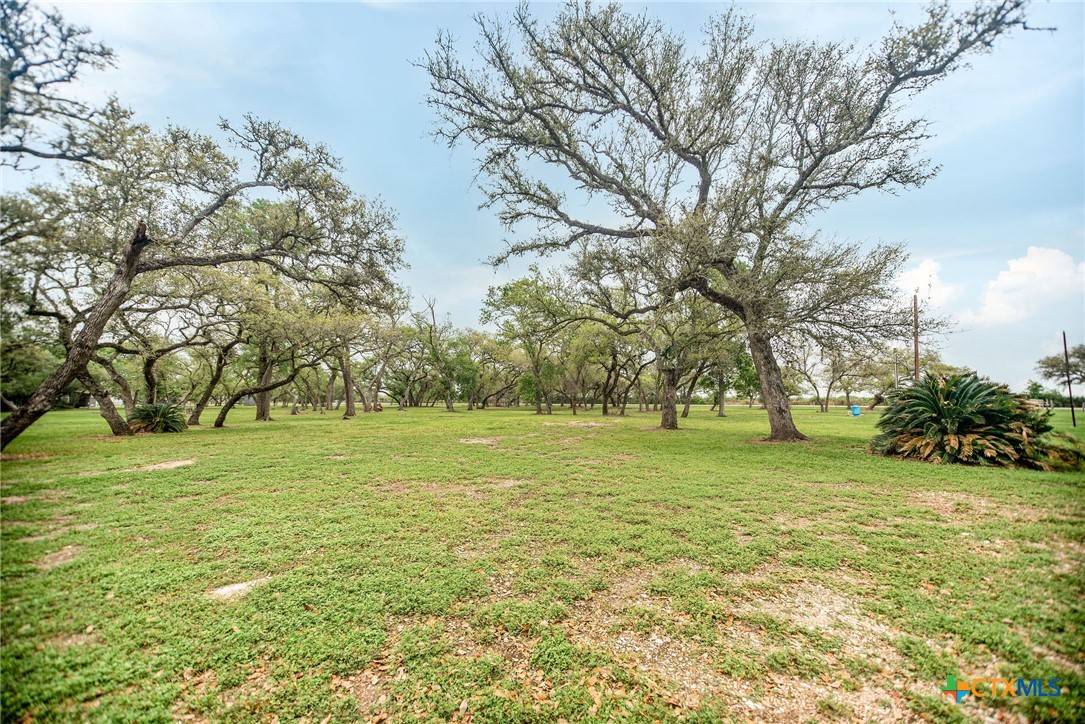 Edna, TX 77957,2502 County Road 401